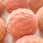 8-Rose Gold Velvet Christmas Balls - 图片 4