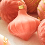 8-Rose Gold Velvet Christmas Balls - 图片 7