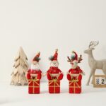 30cm&45cm Gold＆Red Snowflake Sitting Doll Collections Santa Claus - Image 4
