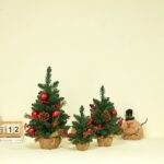 Mini Christmas Tree Pine Cone Desktop - Image 2
