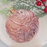 6cm/8cm Rose Gold Four-Leaf Flower Paiting Christmas Ball Ornament Collection - Image 3