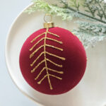 8cm Classic Paiting Flocking Christmas Ball Ornament Collection Box - 图片 4