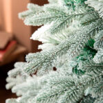 PE&PVC Mixed Artificial Snow Christmas Tree - Image 2