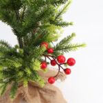 Artificial tabletop Christmas tree with berries - Image 2