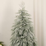 Artificial mixed-tip Flocked Christmas tree for home use - Image 4