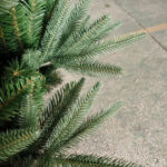 PE&PVC Artficial Christmas Tree Unlit - Image 3