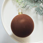 6cm Brown S-Shape Hollow& paiting Flocking Christmas Ball Ornament - Image 5