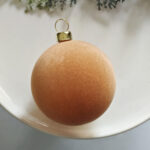 6cm Champagne-gold S-Shape Hollow Flocking Christmas Ball Ornament - Image 4