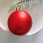 6cm Red Paiting Christmas Ball Ornament - Image 4