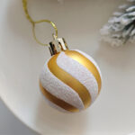 4cm Golden Round Ball & Christmas Ornament - Image 4
